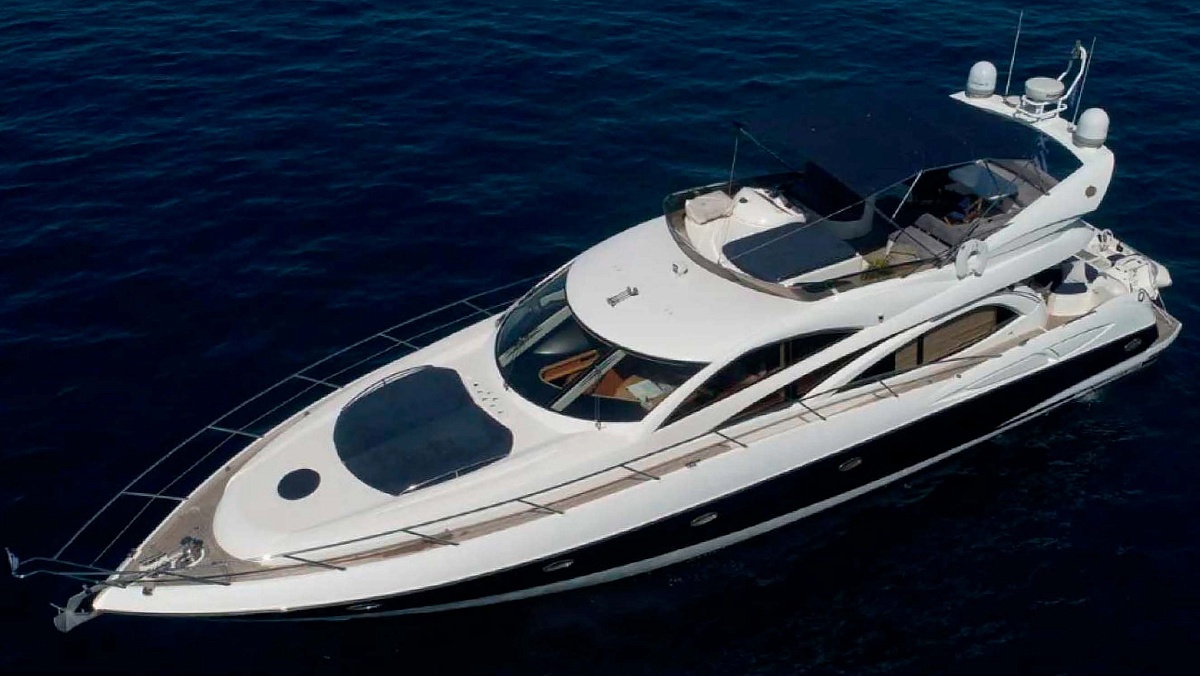 Арнеда яхты Sunseeker 64 с флайбриджем в Дубае, ОАЭ